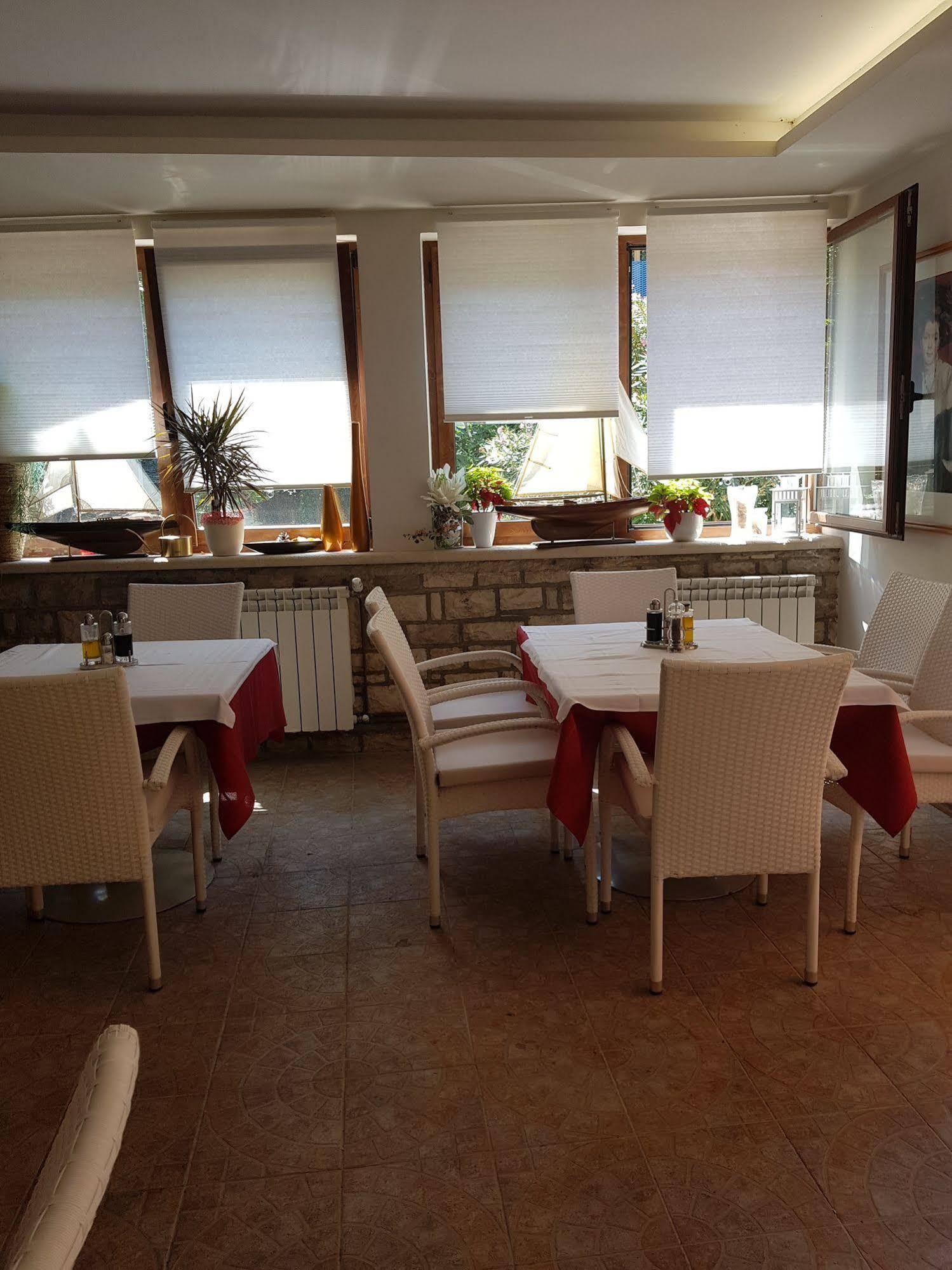 Boutique Hotel Santa Maria Novigrad Istria 外观 照片